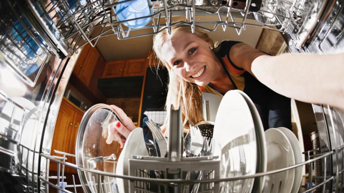 ¡hay riesgo de descarga eléctrica! Los 10 Errores Que Cometes Al Usar El Lavavajillas