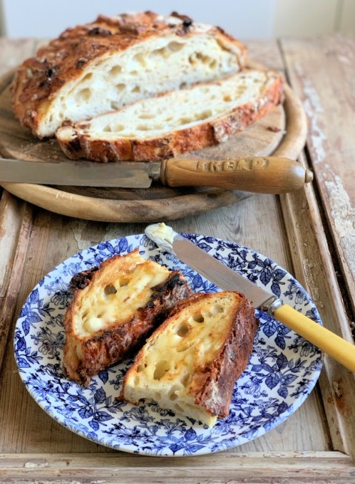 Cheese Fennel and Sun Dried Tomato Bread