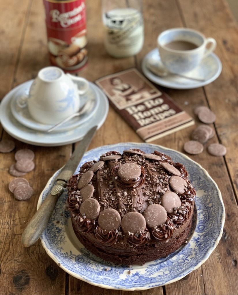 Old-Fashioned Milk Chocolate Cake