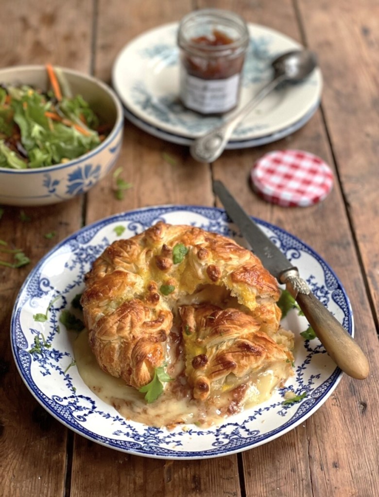 Baked Camembert en Croute

