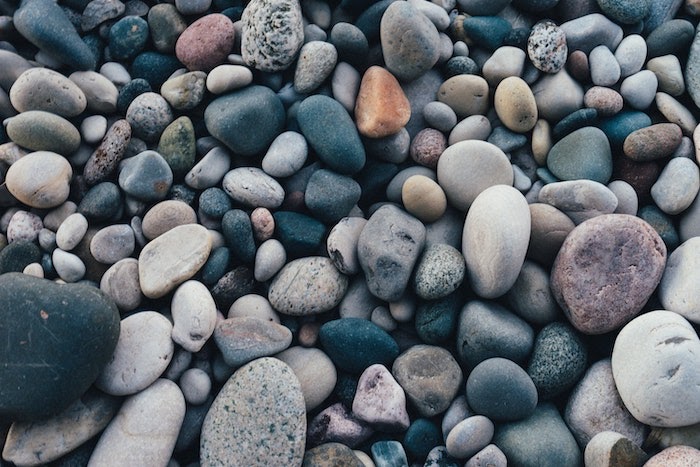 River Stone Rocks / Pebbles Landscape Rocks Lyndpark Garden Supplies /