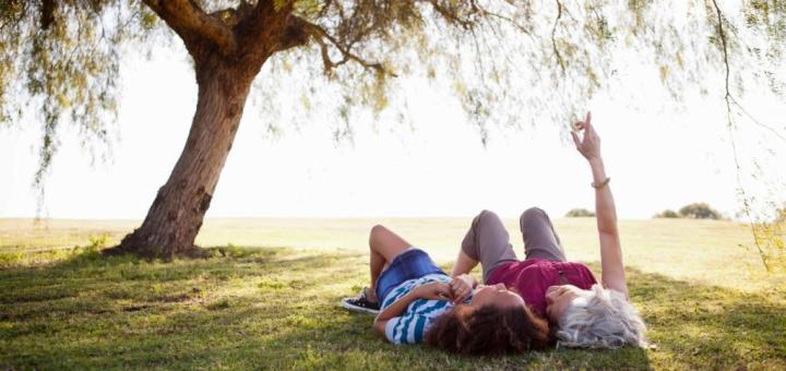 Sort character array in ascending order in C