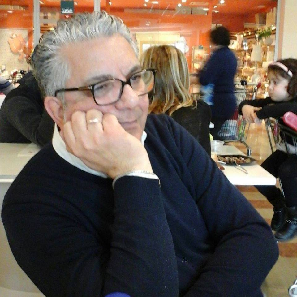 Gratis Scarica immagini I Versi Di Elio Ria A Lecce Venerdi 23 Leccecronaca It ultima saluti