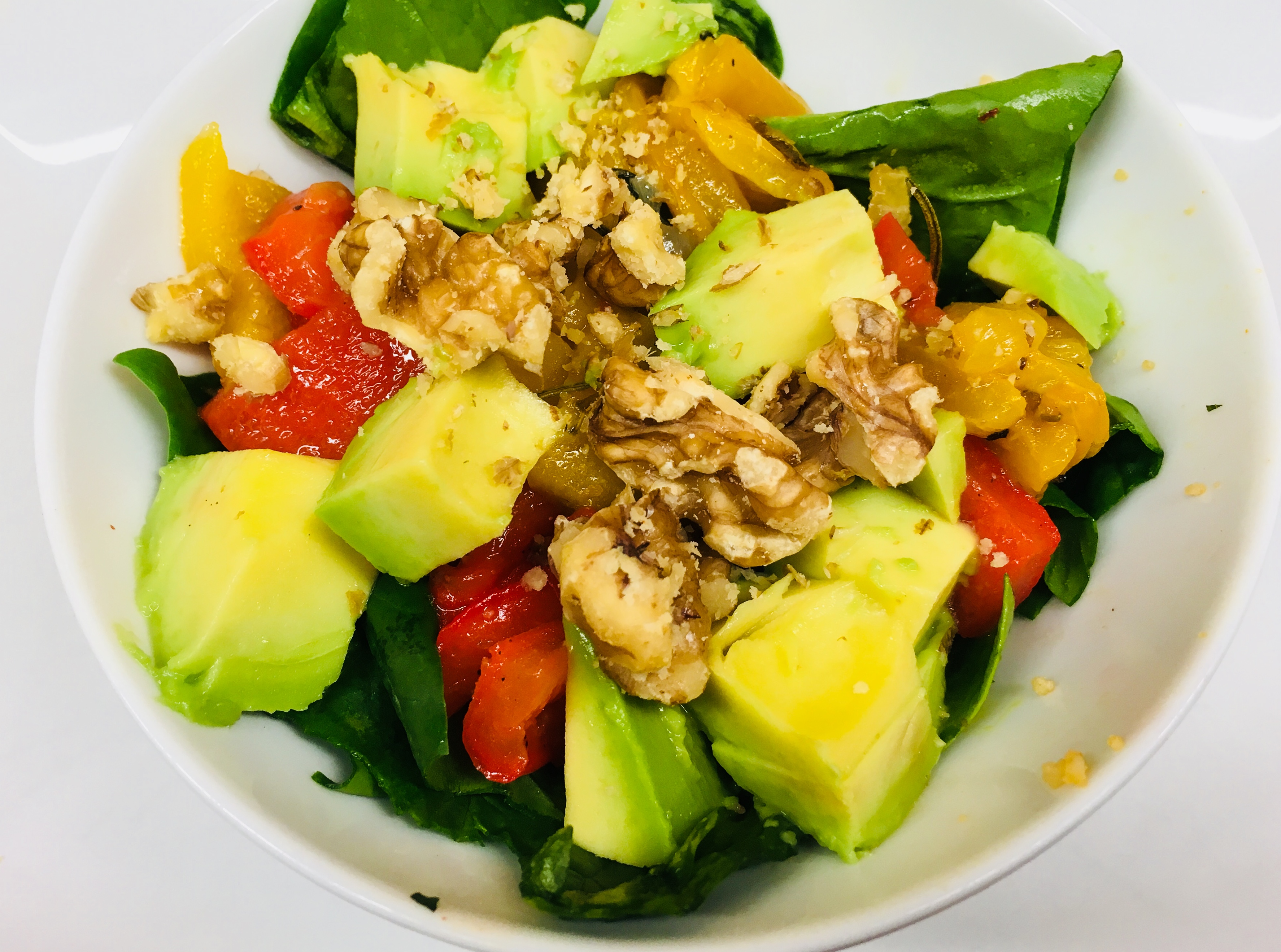 Paprika Avocado Salat Leckerlife