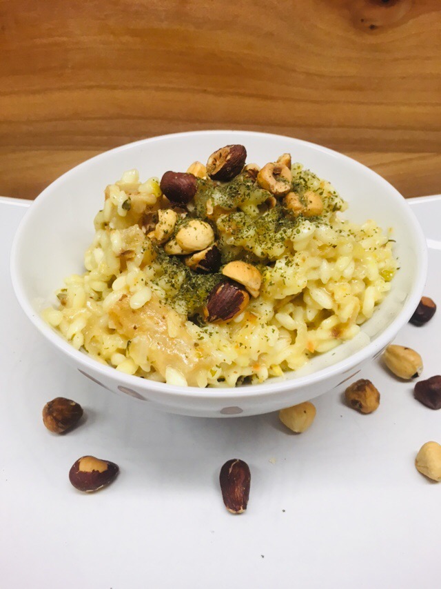 Kokos Schwarzwurzel Risotto mit Haselnüssen