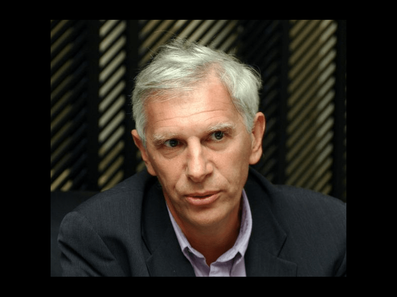 Jean-François Bergmann, médecin hospitalier : « Indirectement, ce sont les labos qui font et défont nos carrières »