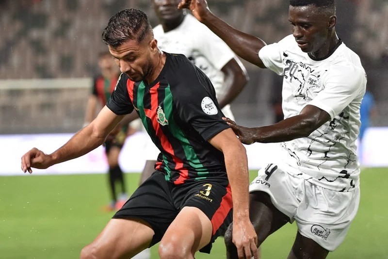 الجيش الملكي يتفوق على ريال دي بانجول بثنائية في دوري أبطال إفريقيا