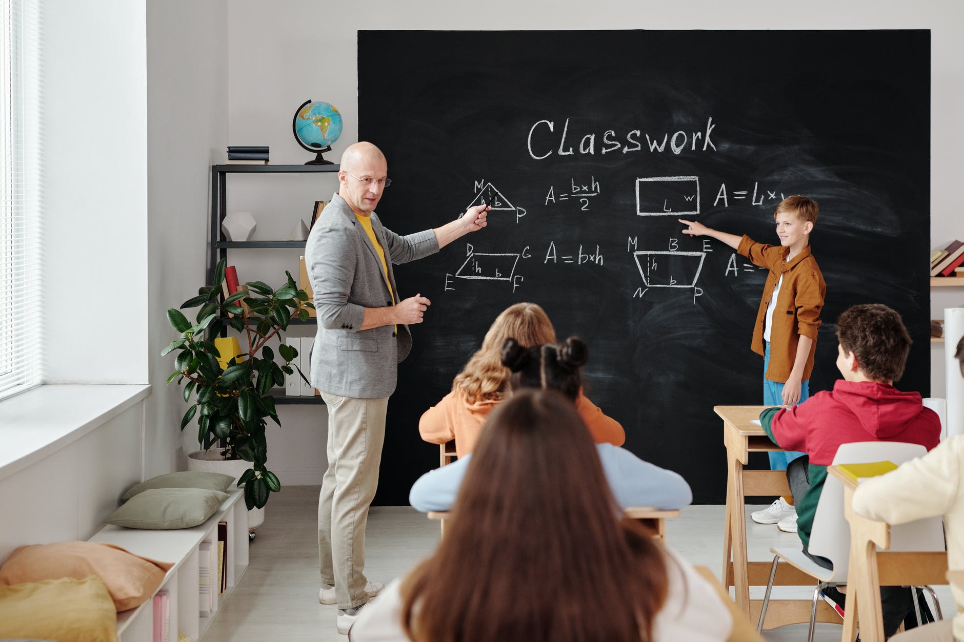 Videos: Tips for teaching ‘more than’ and ‘less than’ concepts