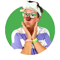 Portrait minaudant de la clowne Endive