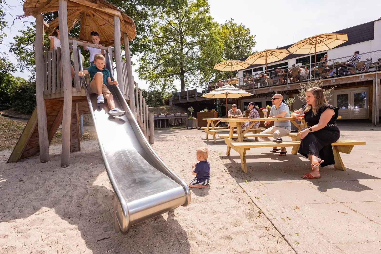 Camping BreeBronne in de winter met een lege camping