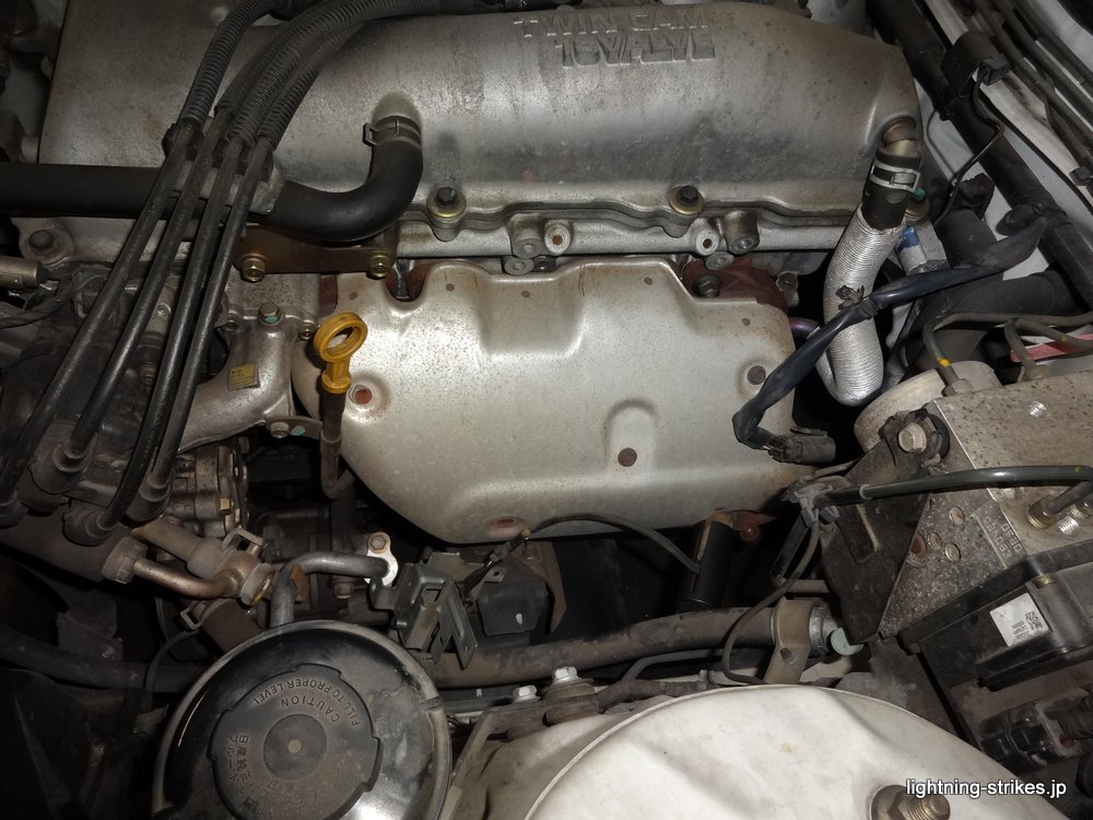 S15シルビア エキマニ交換|Lightning Blog