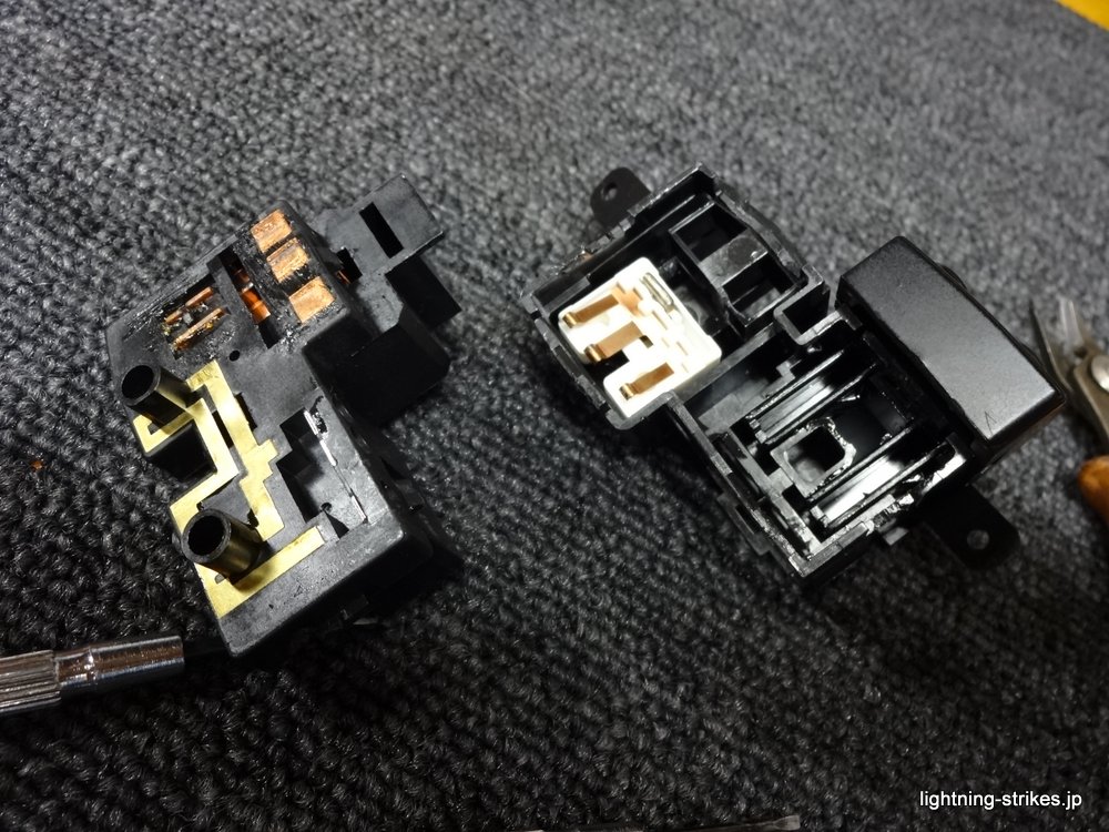 BNR32スカイラインGT-R ハザードが点滅し続けない|Lightning Blog