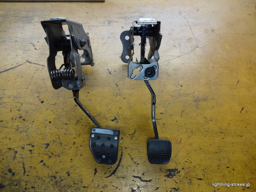シルビアS15 クラッチペダル S15シルビア ブレーキペダル、クラッチペダル取付|Lightning Blog
