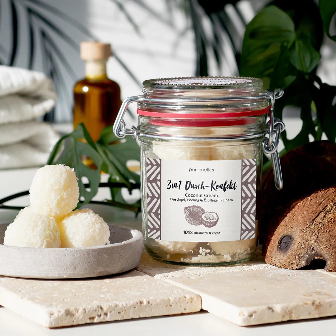 puremetics_3in1-Dusch-Konfekt_CoconutCream_Moodbild_1080x.webp