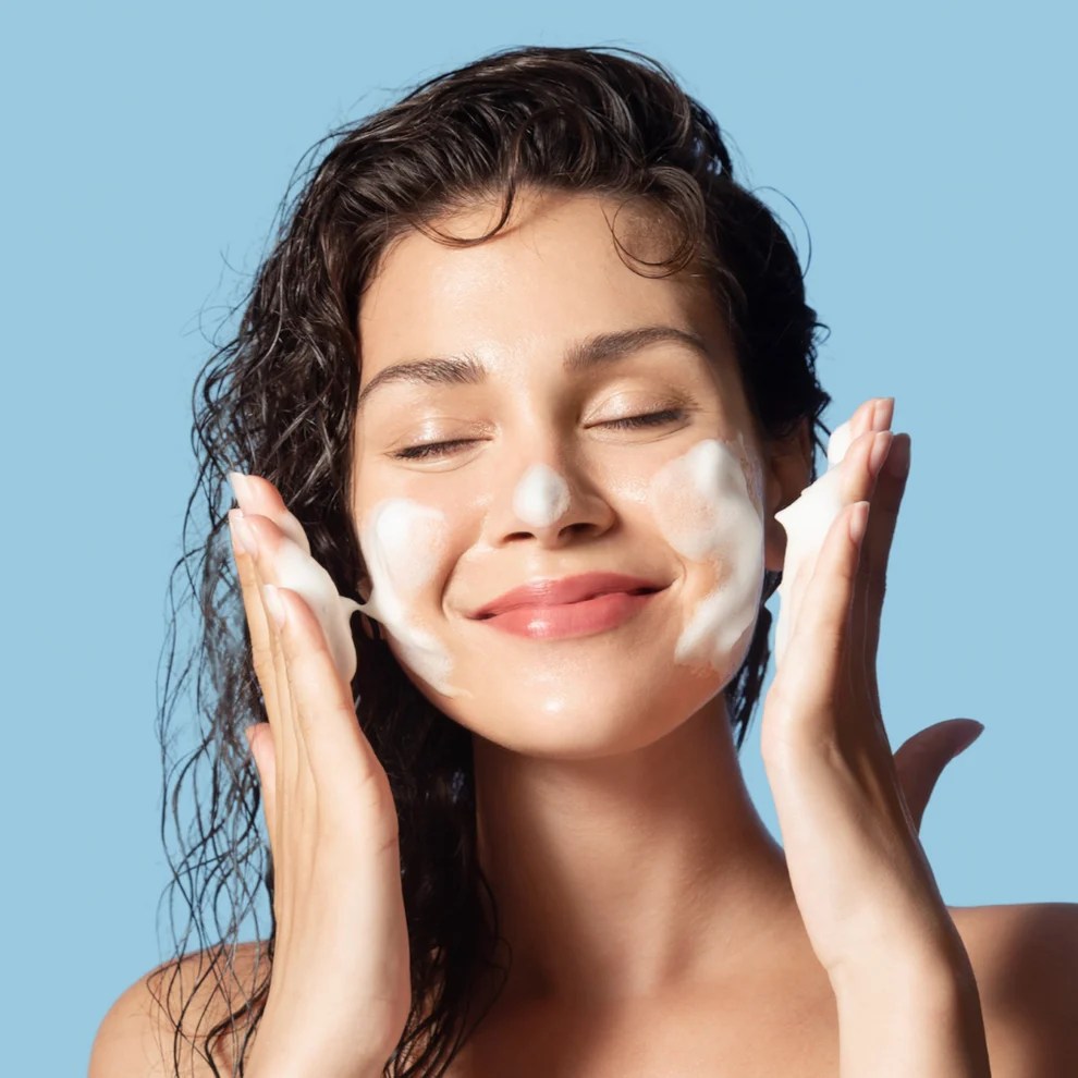 Free_GentleCleansingFoamclean_shine-1.webp