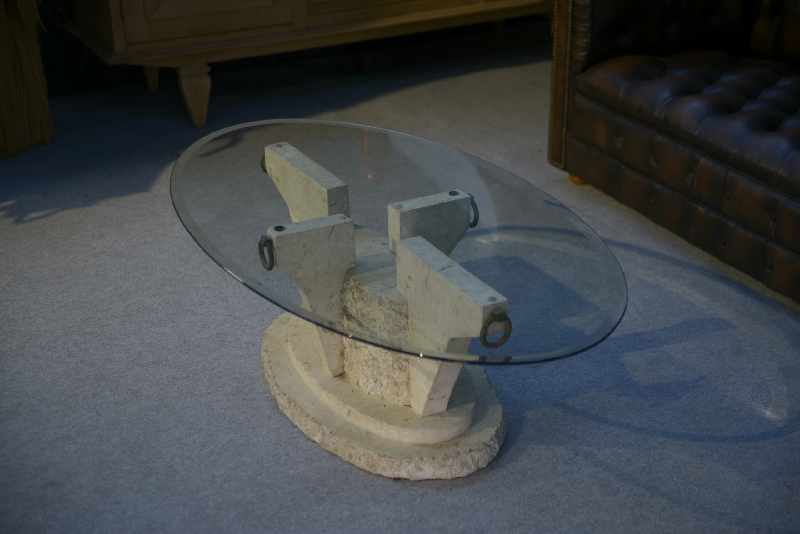 Table basse ovale vintage résine imitation travertin 1970s
