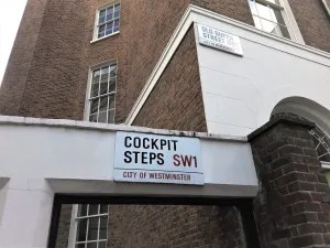 1.-Cock-Pit-Steps