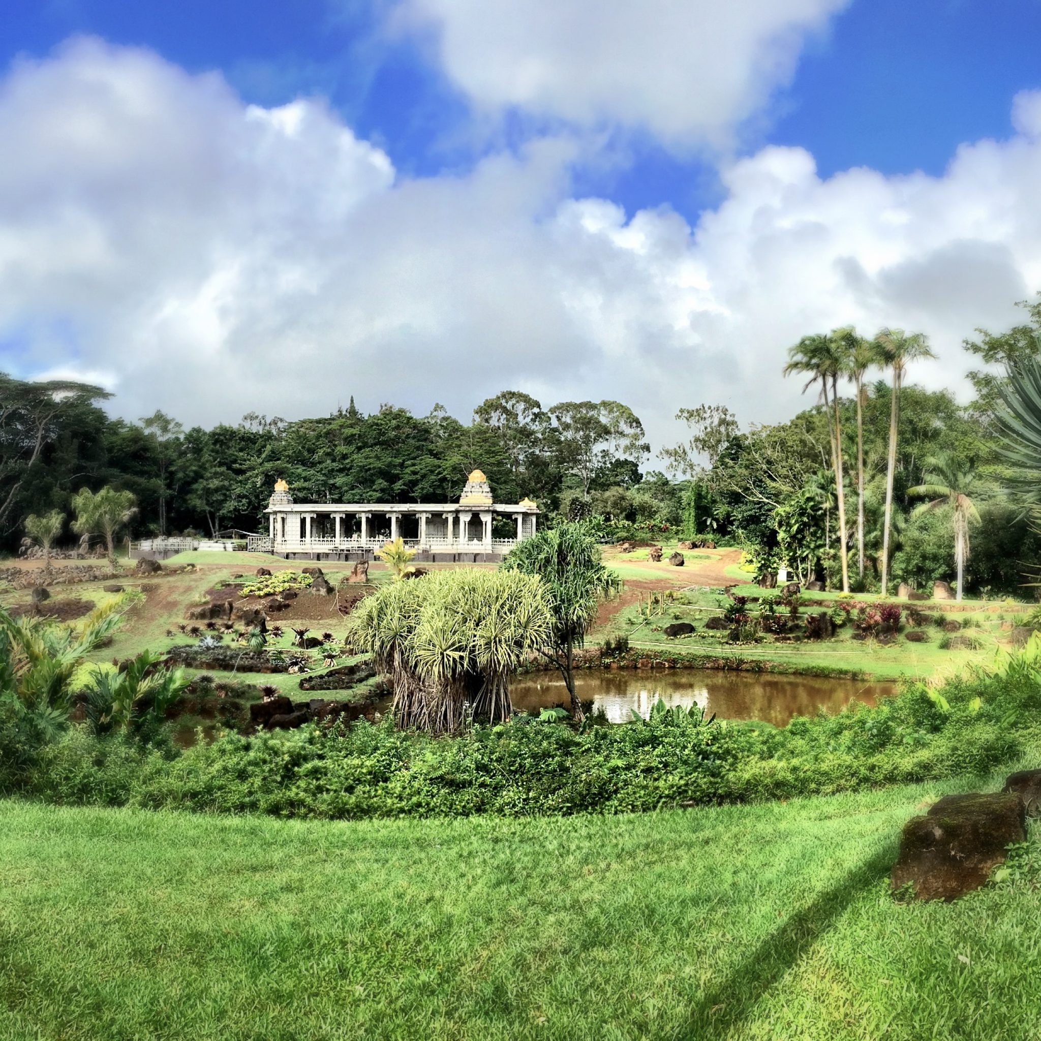 Iraivan temple in progress