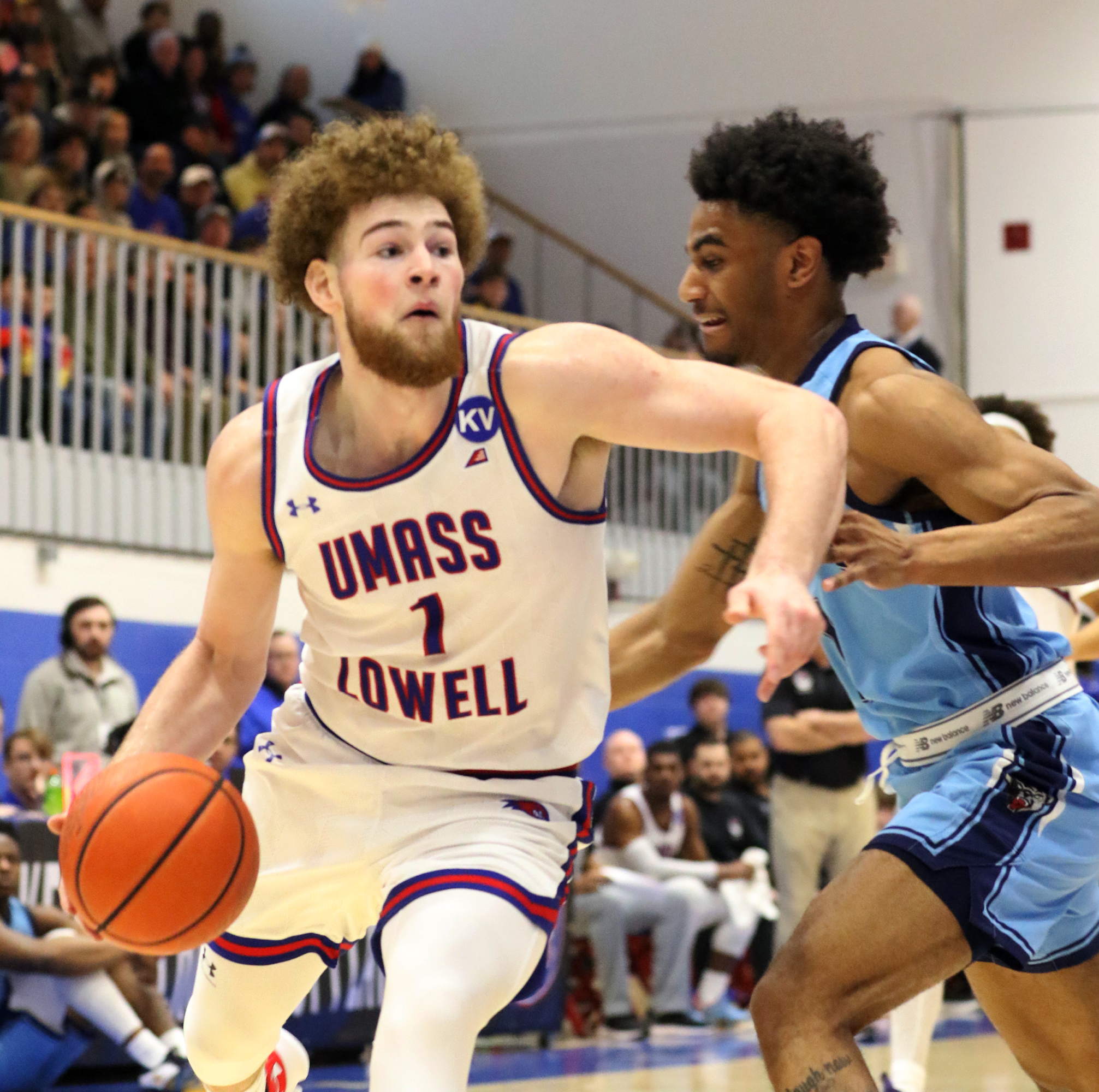 umass-lowell-men-s-basketball-team-mauls-maine-in-america-east