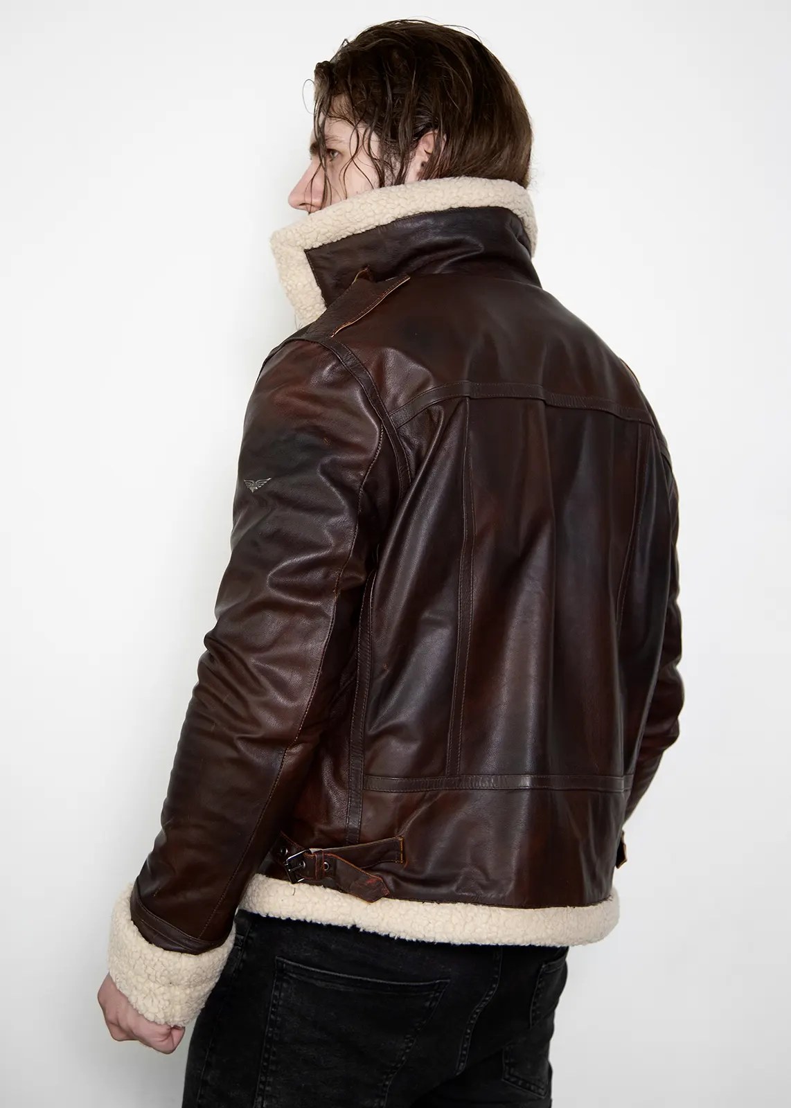 leon jacket resident evil 4