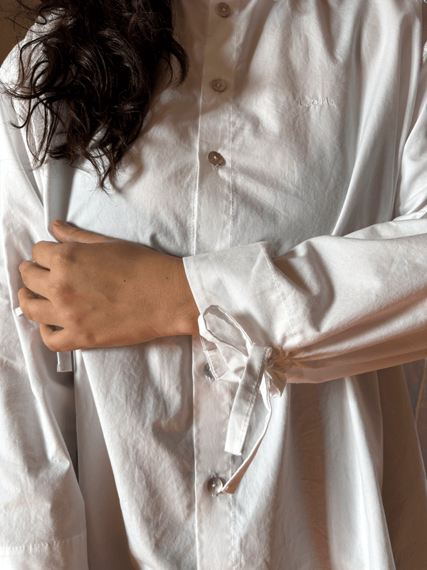 Shirt KNOT Front worn close-up SKU: L-CH.FW2526.01