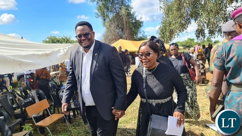 Zambia : Emmanuel Mwamba expresses gratitude to President Hakainde Hichilema at funeral of late Pastor, Dr. Sylvester Leeds Chilimba Hamavwa - Vimarsana News