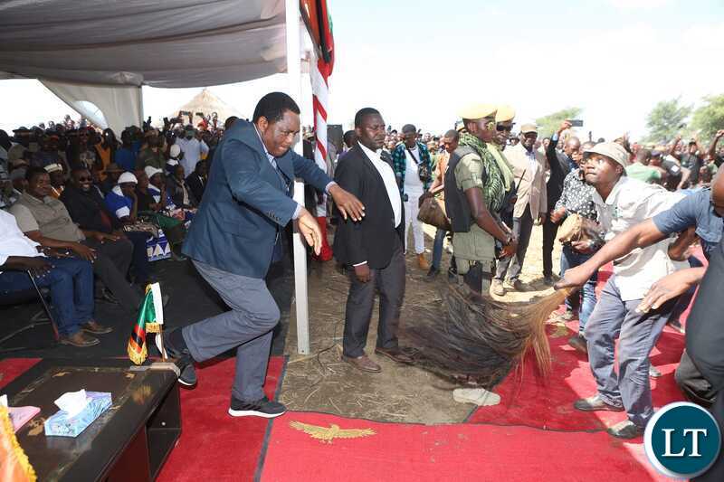 Zambia : President Hichilema attends funeral of Austin Mwiinga - Vimarsana News