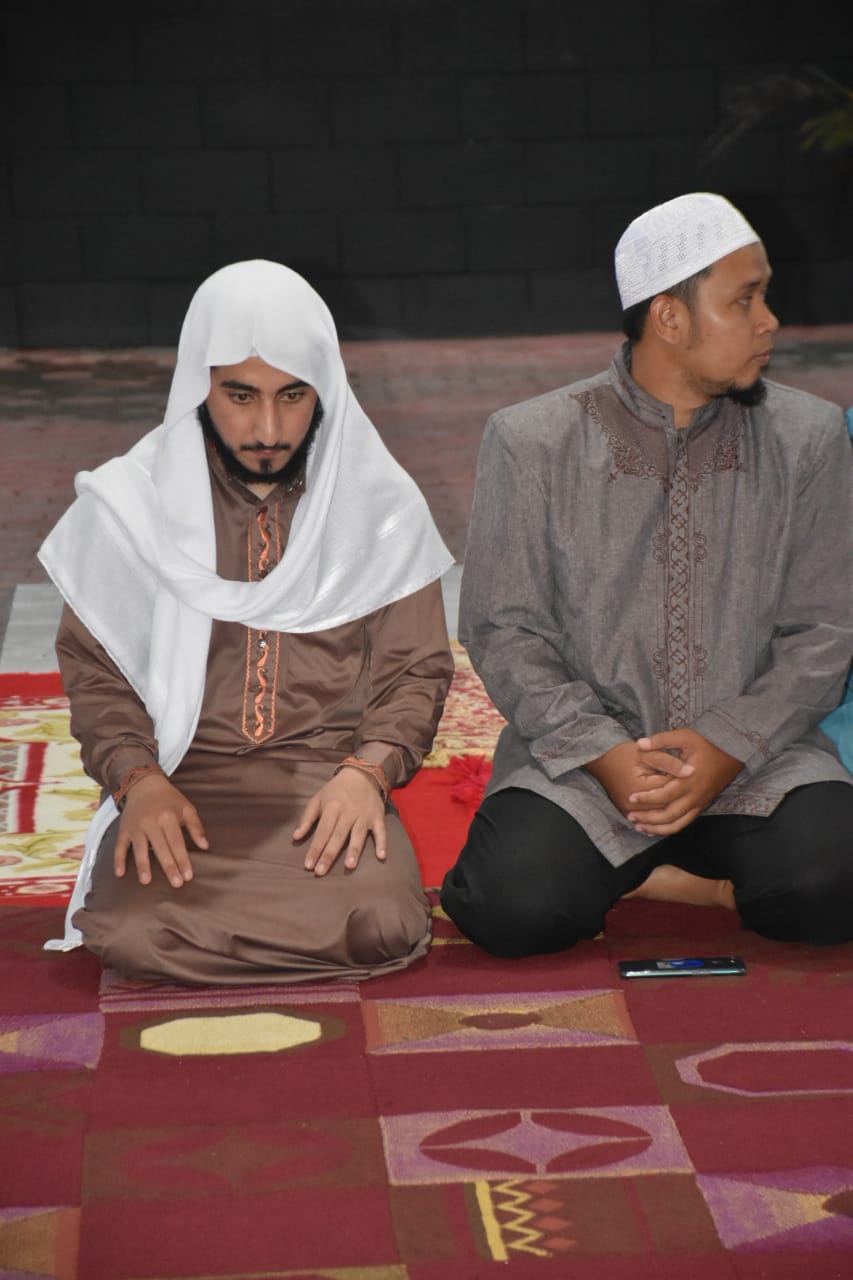 Foto Syaikh Wahid Minwer Asmi Salim ikut menghadiri acara buka puasa bersama Bupati Banggai dan kaum duafa, Senin (13/5/2019).