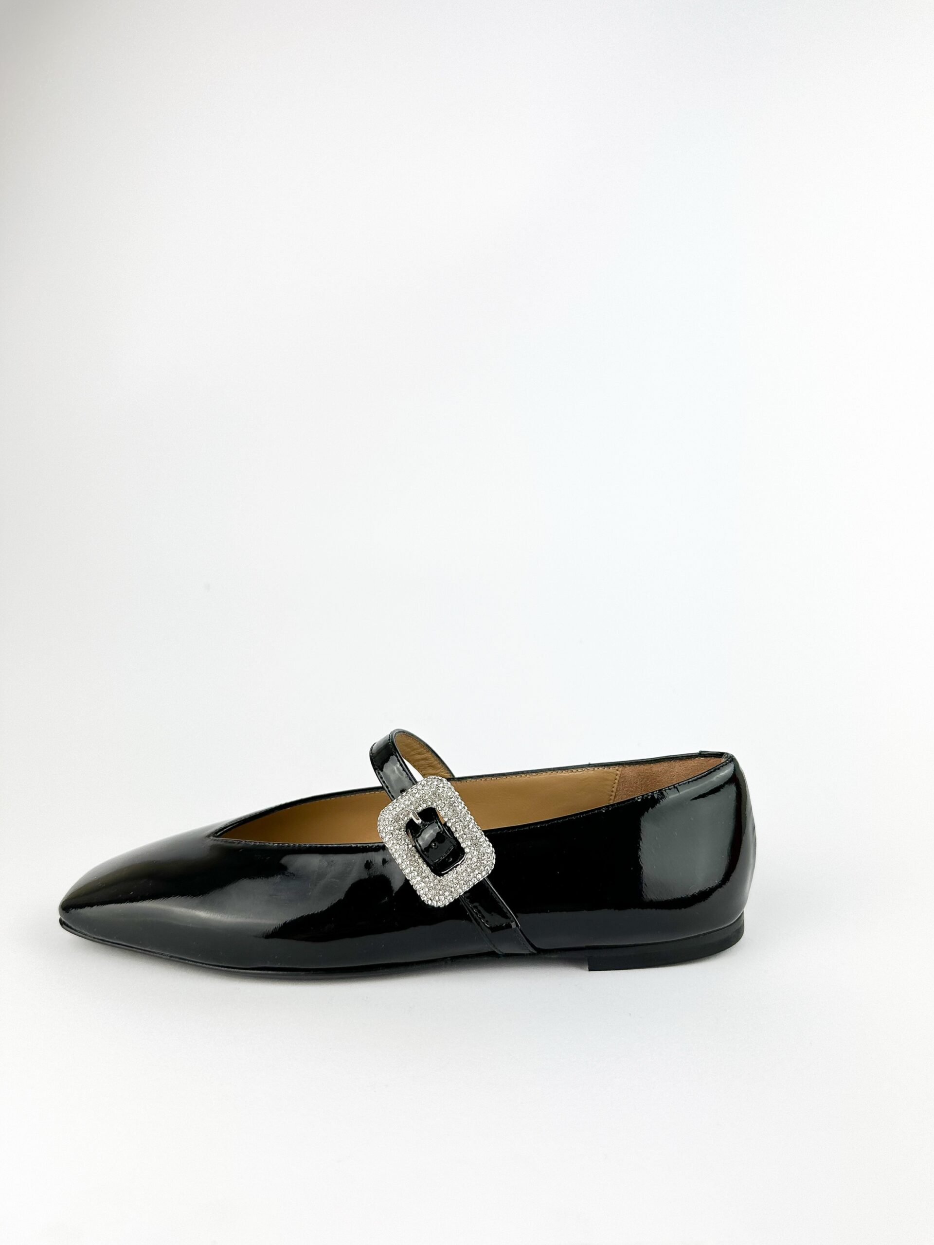 PROSPERINE_ Ballerine con gioiello vernice nero