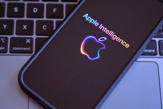 Report: Apple is building an AI-powered web search for Siri