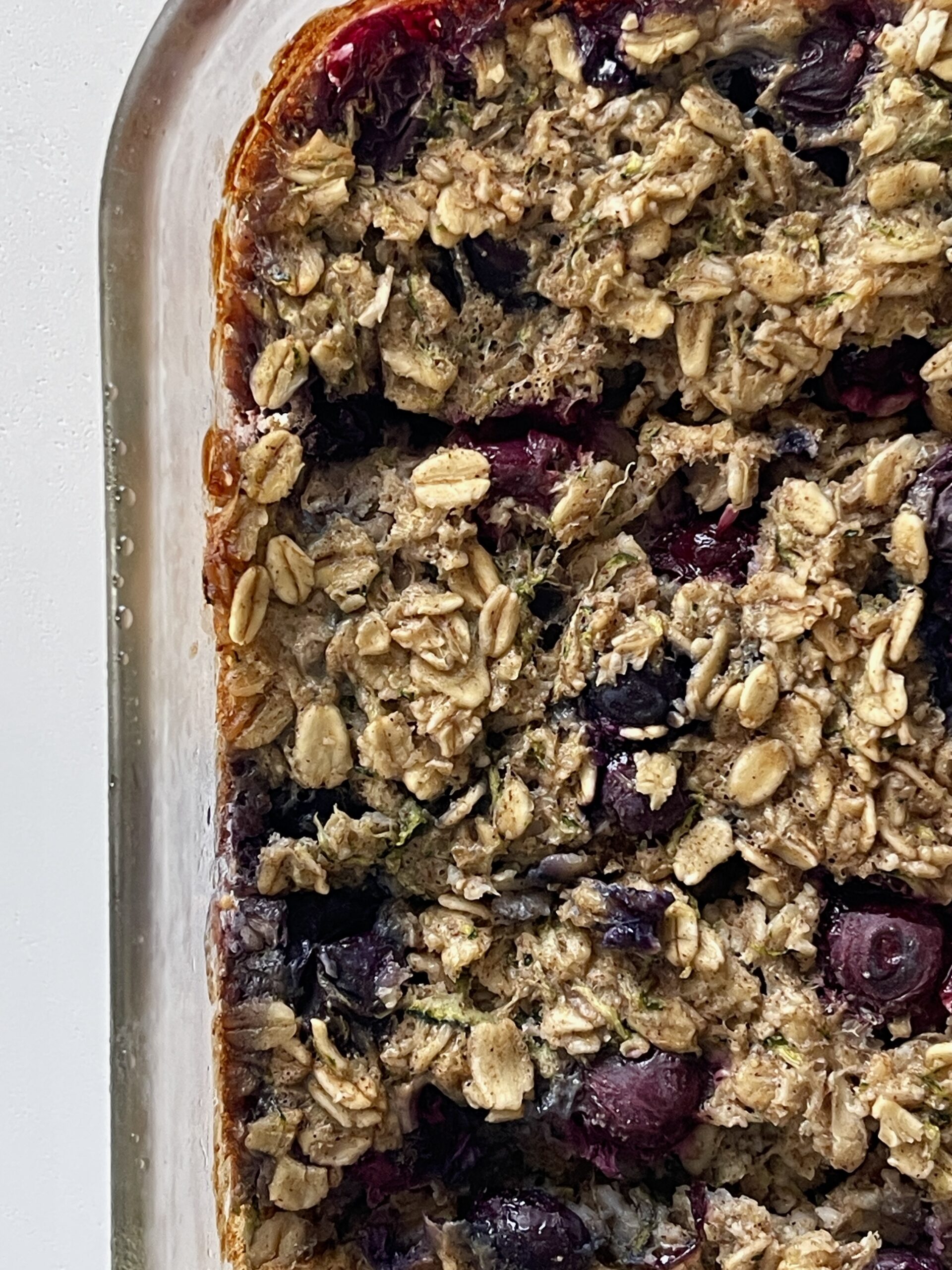 Zucchini blueberry baked oatmeal