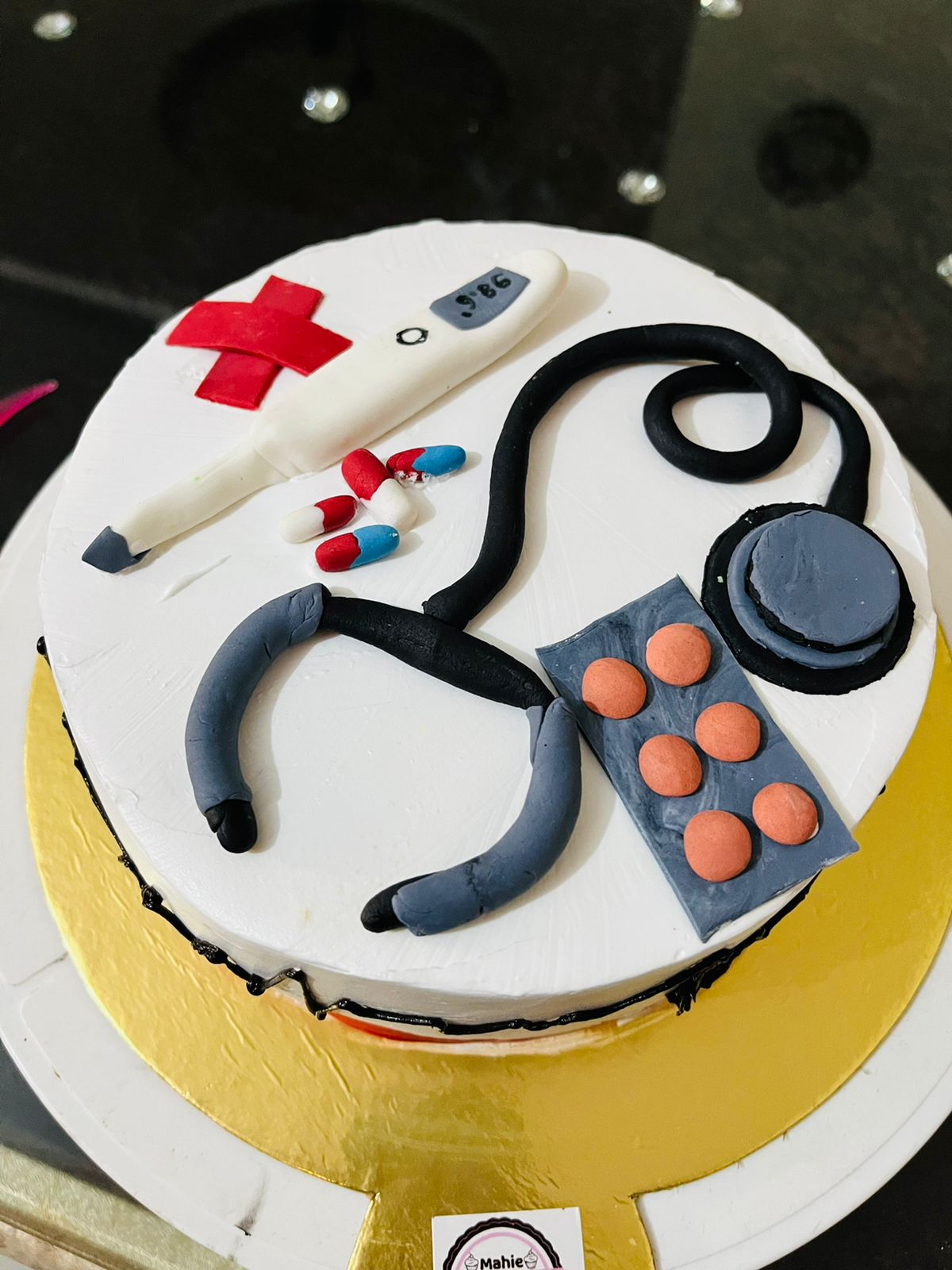 Doctor Theme cake