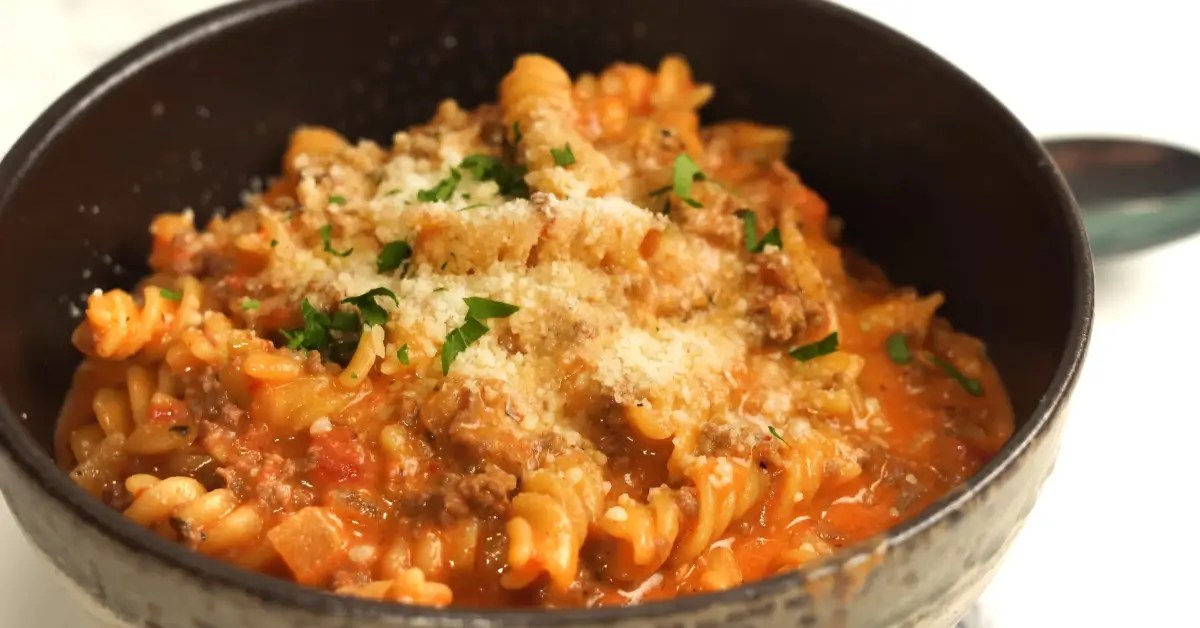 creamy ground beef pasta