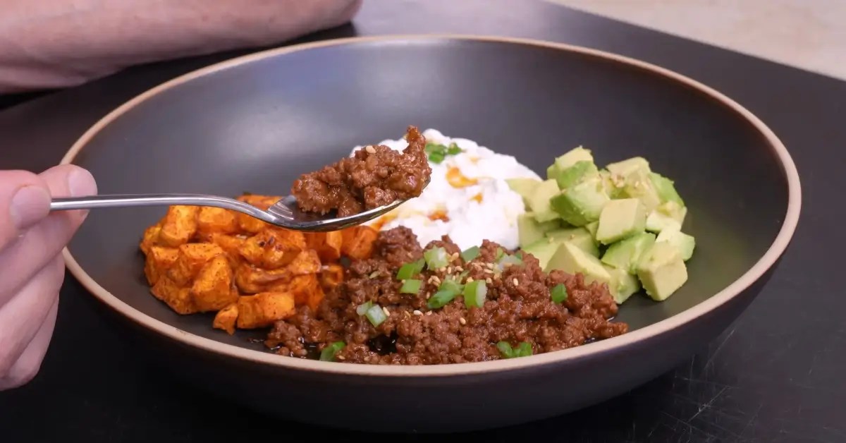 ground beef sweet potato bowl