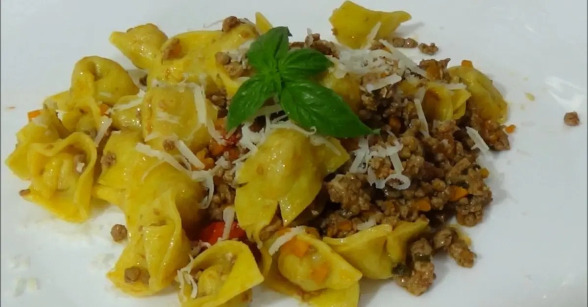 ragu tortellini recipe