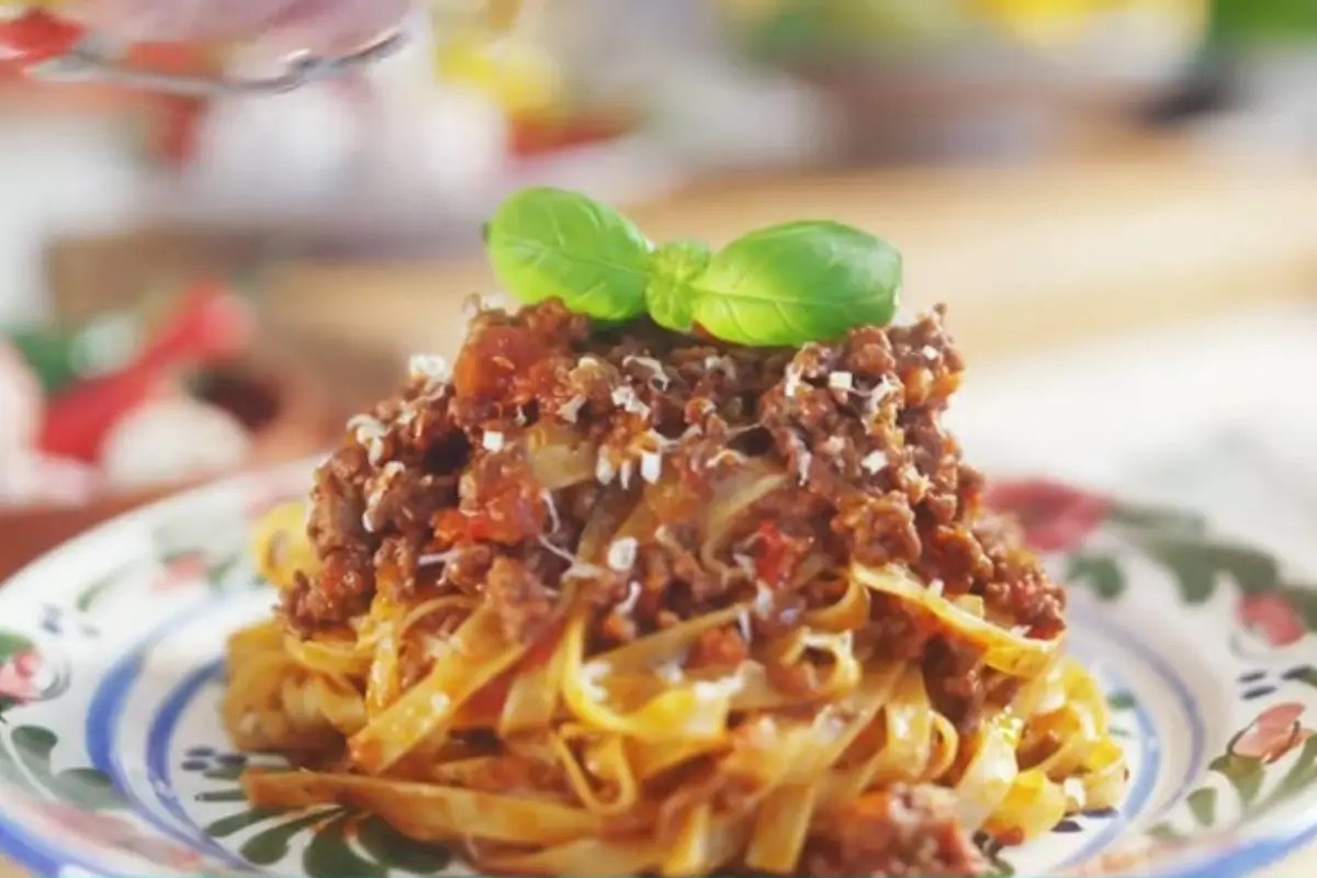 Fettuccine Bolognese