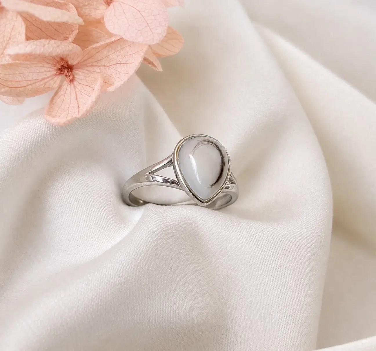 Anello a goccia