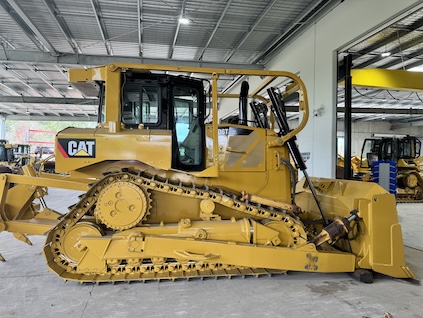 2011 cat d6t xl 6,300 hrs. stock no. 044