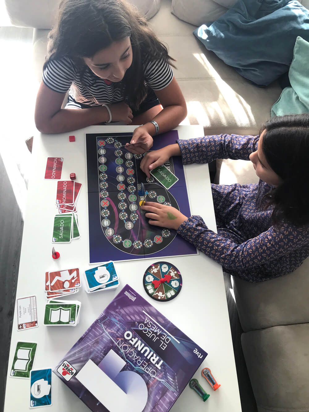 El juego de mesa de borrás. Probamos OperaciÃ³n Triunfo: el juego de mesa | Mamis y bebÃ©s
