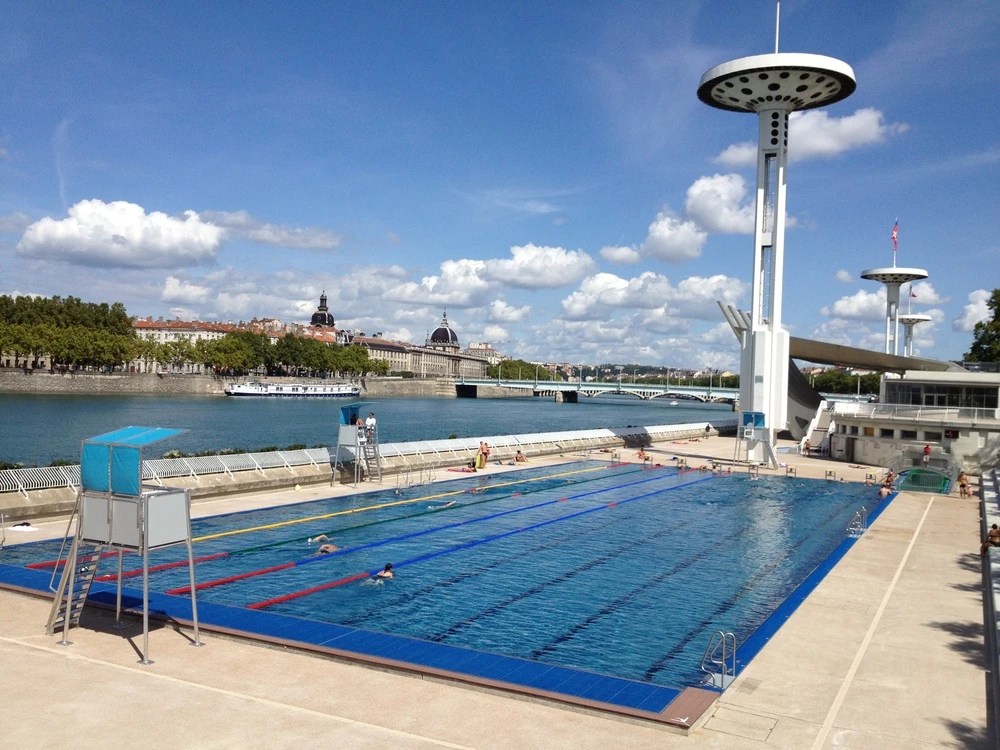 Rhone A Vos Maillots Decouvrez Les Piscines Pres De Chez Vous