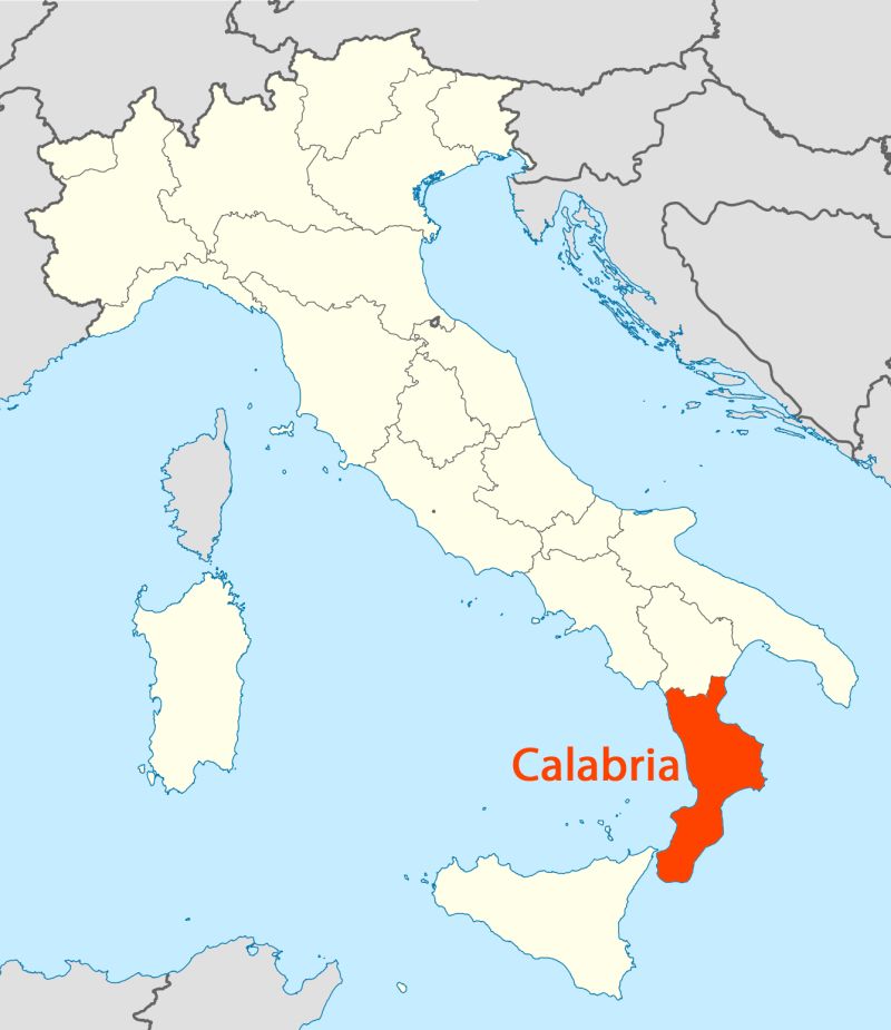 Calabria Physical Map - Gradient Wallpapers - Classic 8K Collection