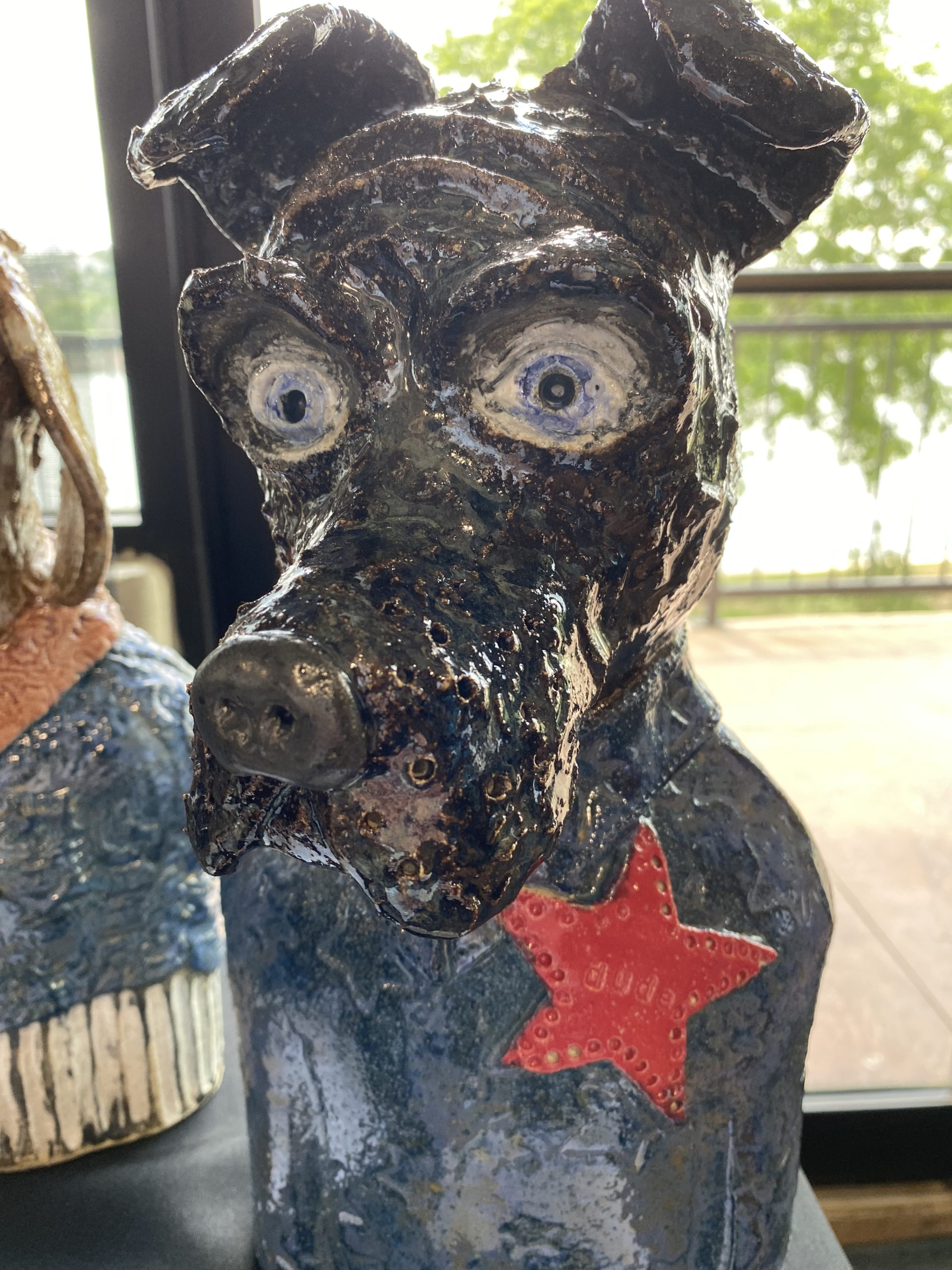 HOND SCULPTUUR, Marian Williams Pottery