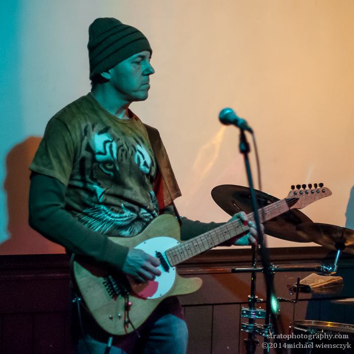 mark dobis guitarist toronto