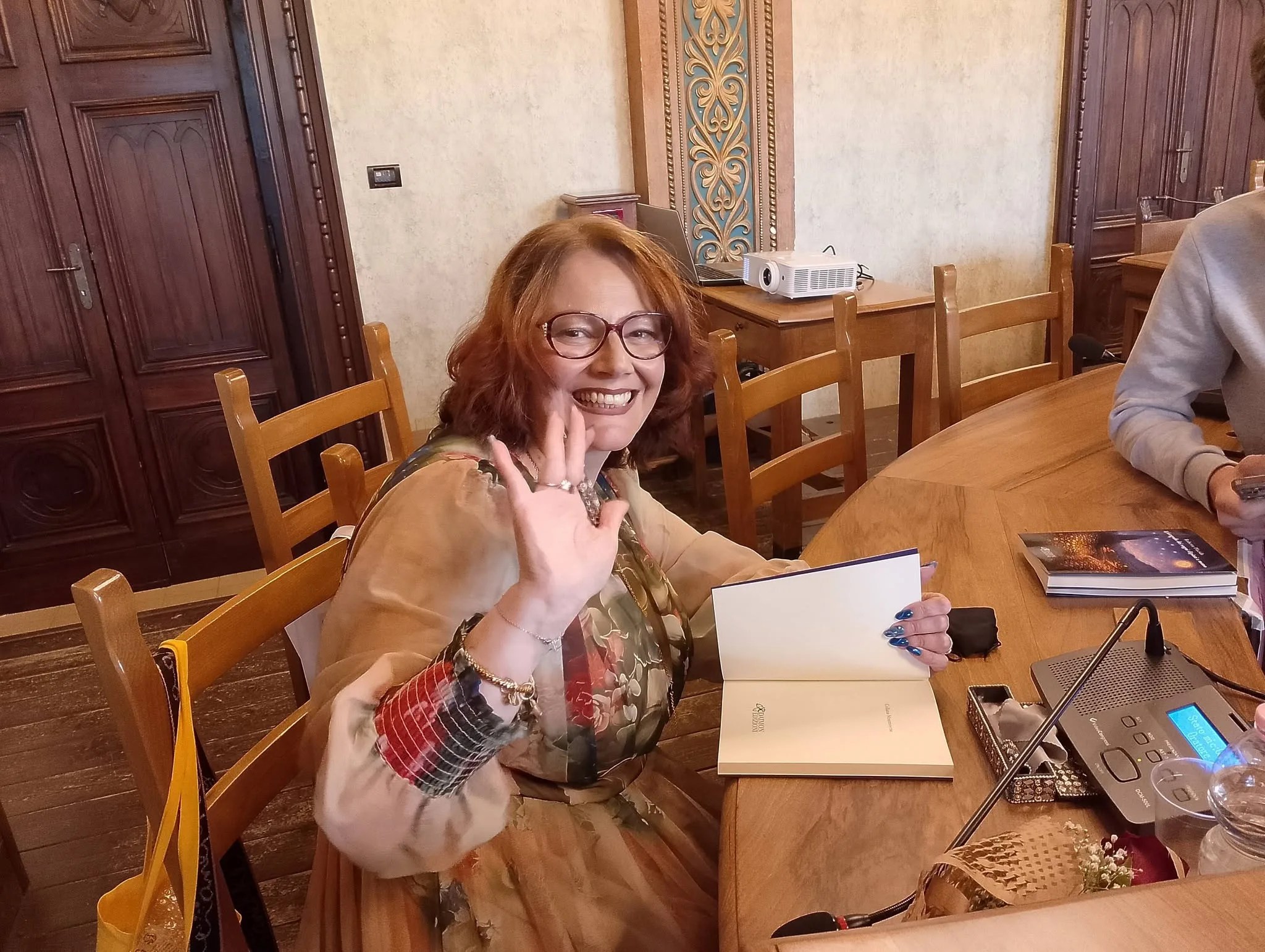 IL FESTIVAL INTERNAZIONALE DI MEZZA ESTATE OSPITA LA PRESENTAZIONE DE IL FOTOGRAFO DEI SOGNI DIPINTI A MANO DI ROBERTA PLACIDA