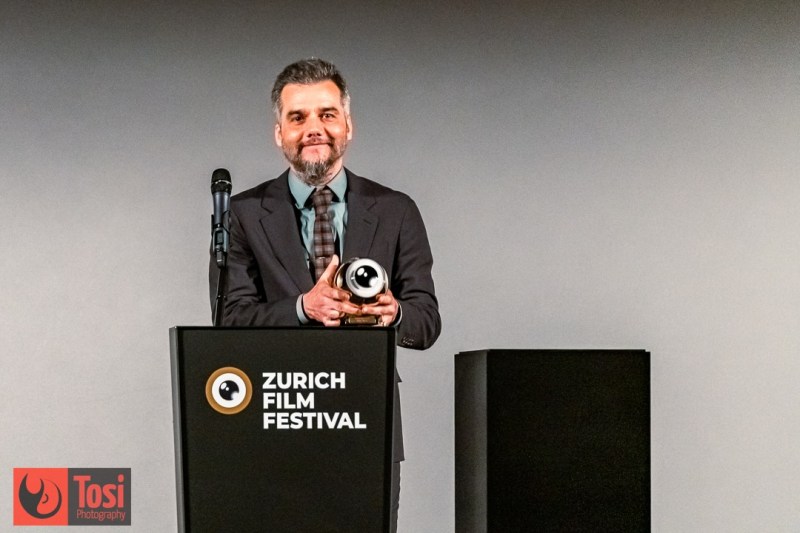 Wagner Moura riceve il Golden Eye Award al festival di Zurigo 2025 © Tosi Photography. Wagner Moura riceve il Golden Eye Award al festival di Zurigo 2025 © Tosi Photography.