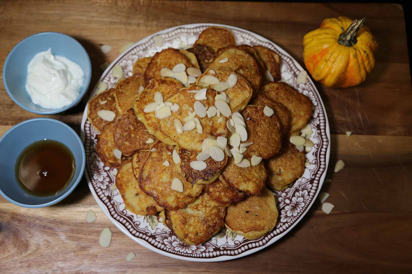 Pumpkin pancakes featured image
