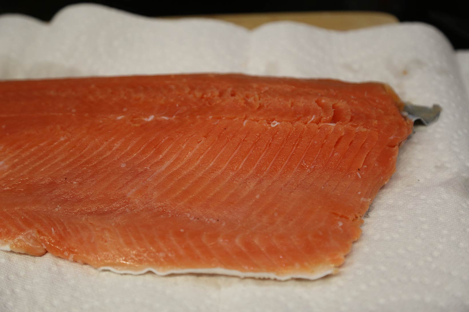 Remove salt residue from salted salmon