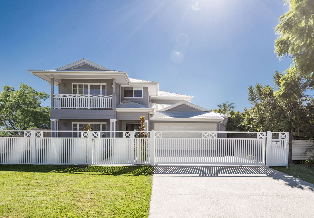 Explore examples of our quality sloping block homes below. Hampton Homes by McCarthy Homes I Elegant Coastal Style I