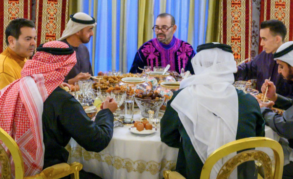 جلالة الملك يقيم مأدبة إفطار على شرف صاحب السمو الشيخ محمد بن زايد آل نهيان ولي عهد أبوظبي