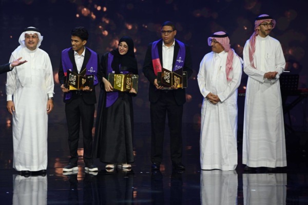 الظهران: المغربي سفيان البراق يفوز بجائزة قارئ العام في برنامج إثراء القراءة "أقرأ" 2023